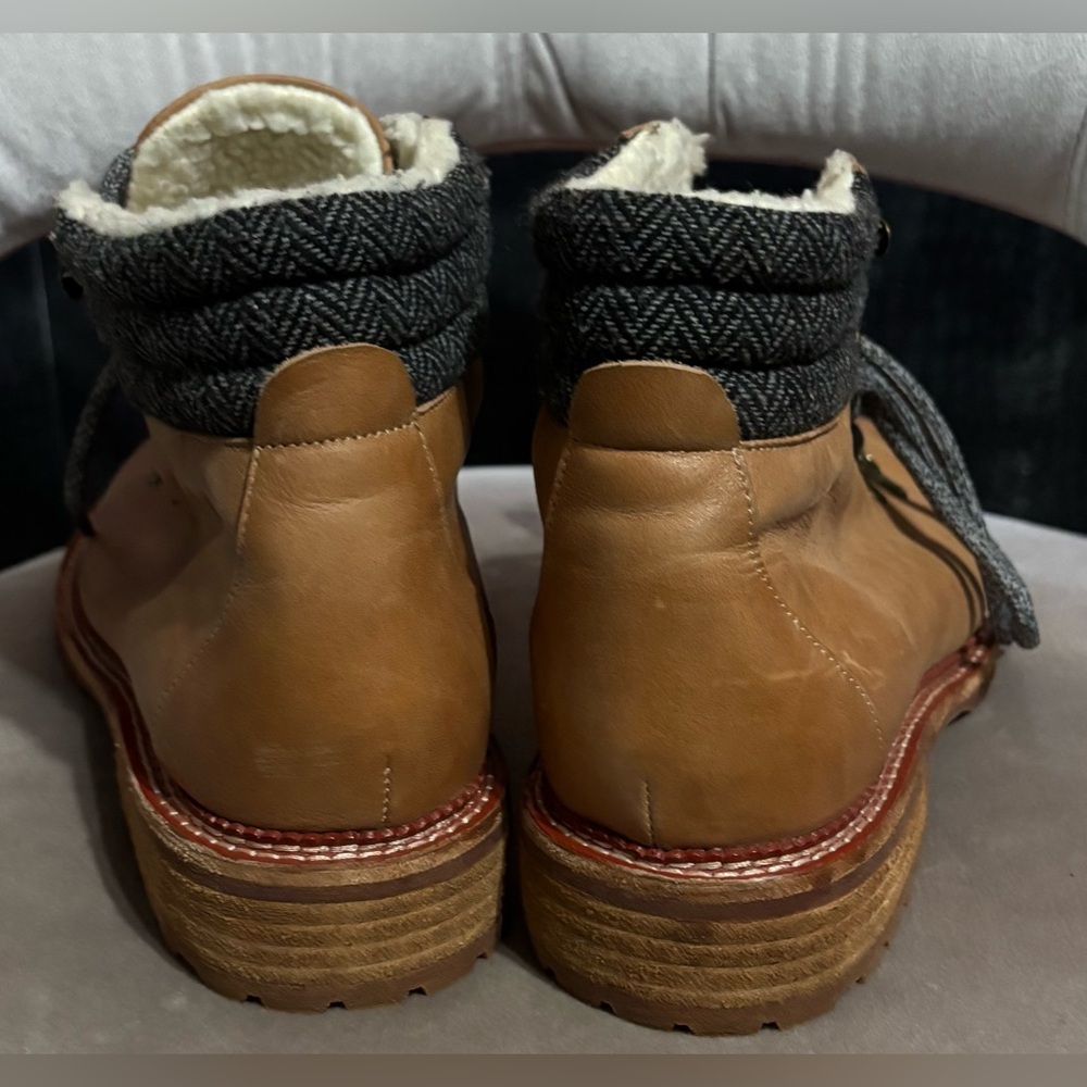Silent D lace boots ✨ - Picture 3 of 8